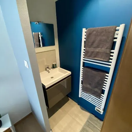 Equipes A Avec Espace Balneo En Option Proche Toyota, Autoroute Et Valenciennes Апартаменты Onnaing