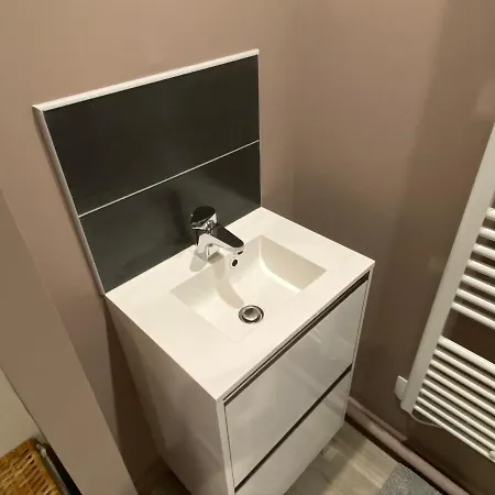 Equipes A Avec Espace Balneo En Option Proche Toyota, Autoroute Et Valenciennes