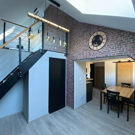 Equipes A Avec Espace Balneo En Option Proche Toyota, Autoroute Et Valenciennes