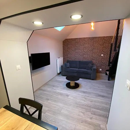 Equipes A Avec Espace Balneo En Option Proche Toyota, Autoroute Et Valenciennes Apartmán *