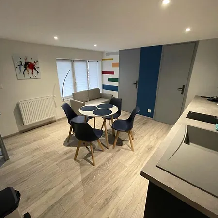 Apartmán Equipes A Avec Espace Balneo En Option Proche Toyota, Autoroute Et Valenciennes