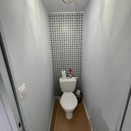 Equipes A Avec Espace Balneo En Option Proche Toyota, Autoroute Et Valenciennes Апартаменты Onnaing