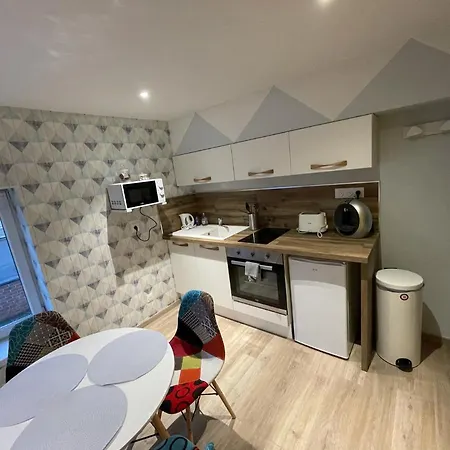 Apartmán Equipes A Avec Espace Balneo En Option Proche Toyota, Autoroute Et Valenciennes