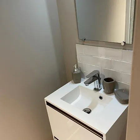 Equipes A Avec Espace Balneo En Option Proche Toyota, Autoroute Et Valenciennes