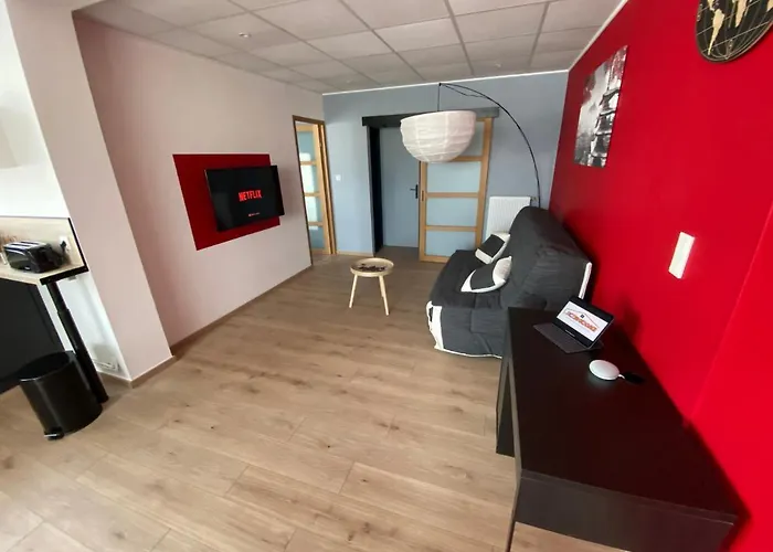 Equipes A Avec Espace Balneo En Option Proche Toyota, Autoroute Et Valenciennes Апартаменты *